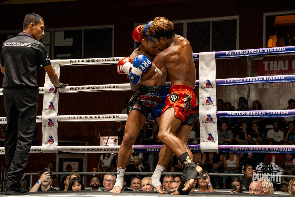 Why Clinching Wins Fights in Muay Thai