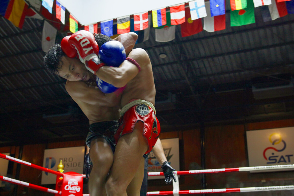 Why Clinching Wins Fights in Muay Thai