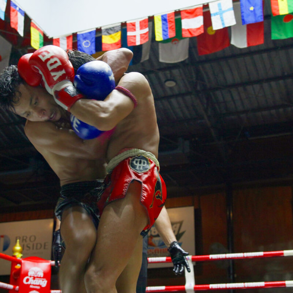 Why Clinching Wins Fights in Muay Thai